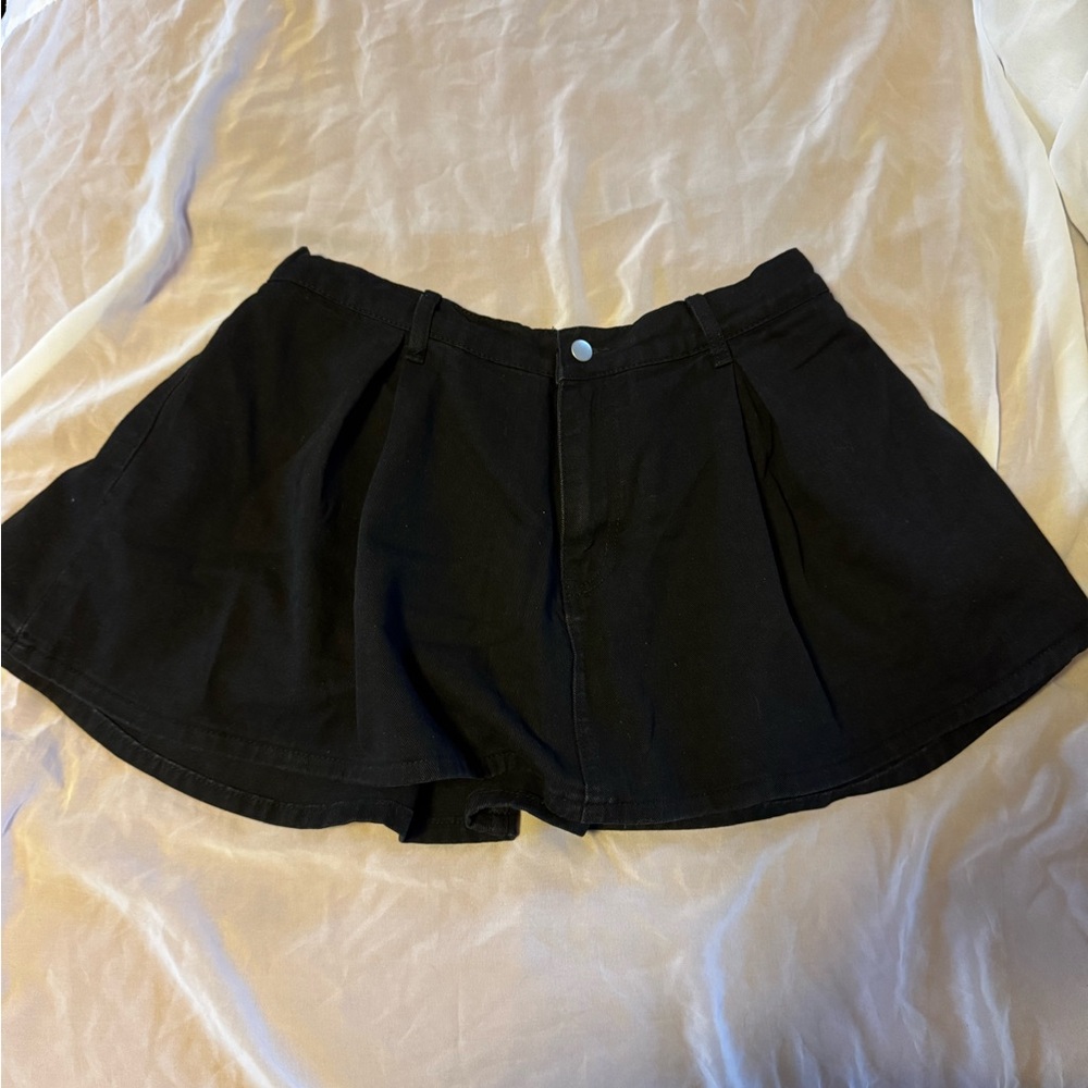 SHEIN Black Skorts High-Waisted Flared